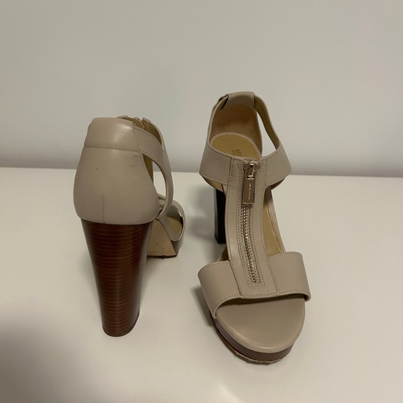 Michael Kors Platform Shoes 7.5 - Picture 2 of 3